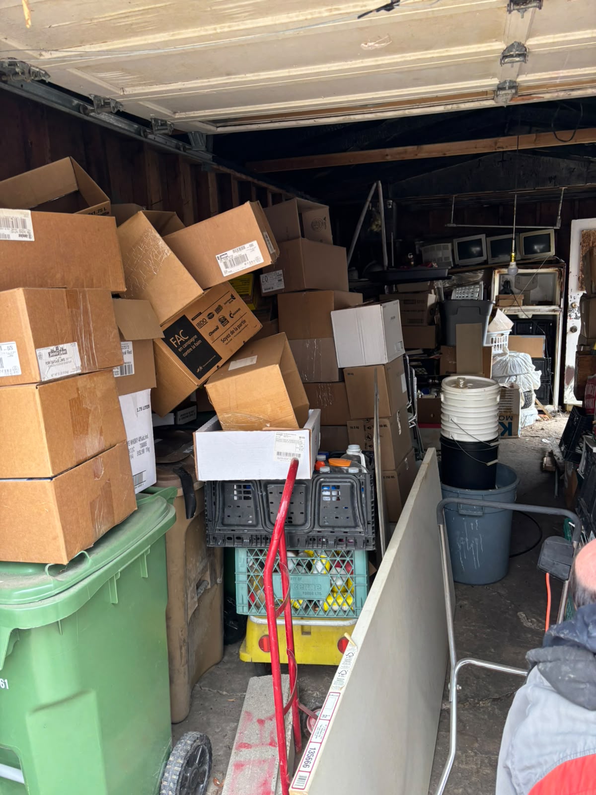 Household clearance and organized disposal